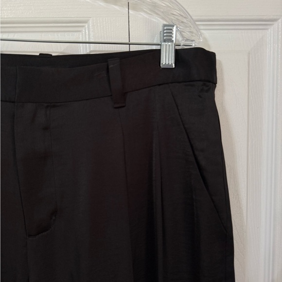 Madewell Women’s NWT The Turner Tapered Pant in Black Satin size 14 Petite - Picture 14 of 14